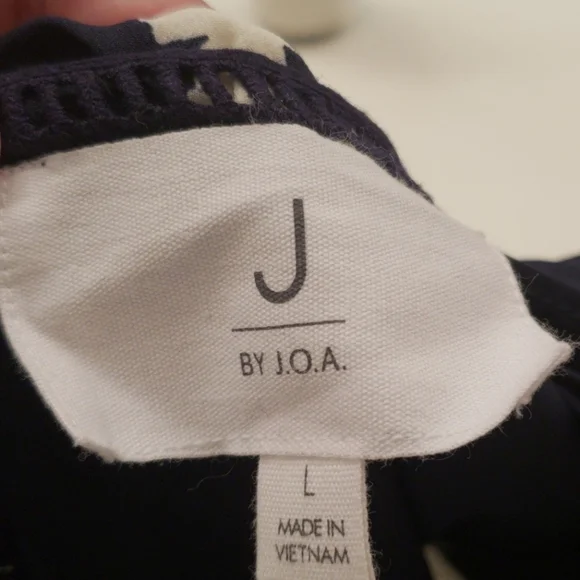 J by J.O.A Floral Open Back Crop Top - Picture 8 of 8